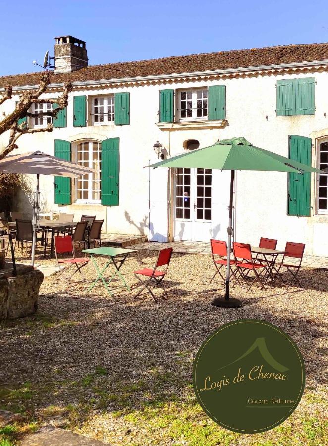L'Oumade Chenac Saint Seurin d'Uzet Exterior foto