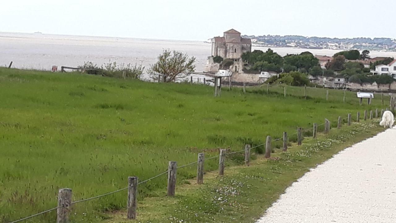 L'Oumade Chenac Saint Seurin d'Uzet Exterior foto